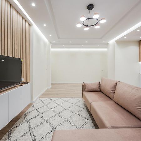 Lucas Central Home Tirana Exterior photo