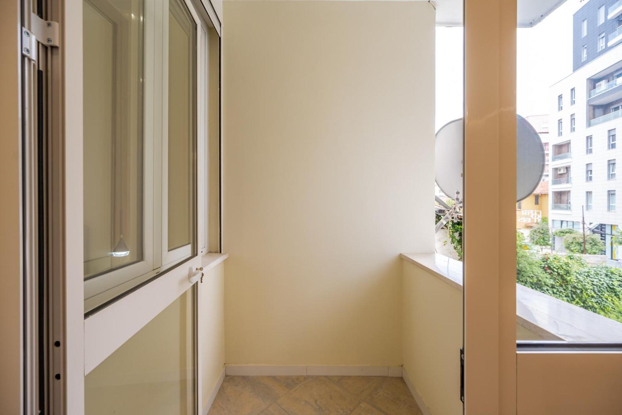 Lucas Central Home Tirana Exterior photo